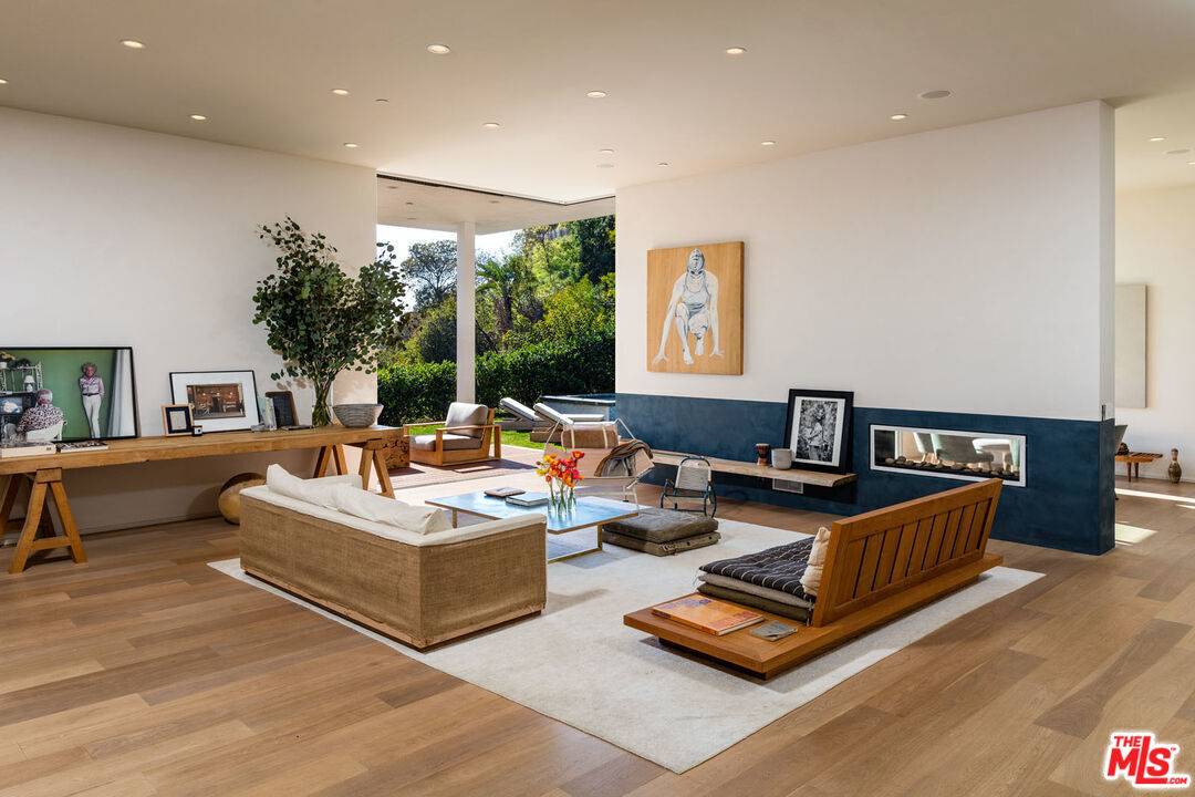 1355 Devlin Dr 4BR Sunset Strip La