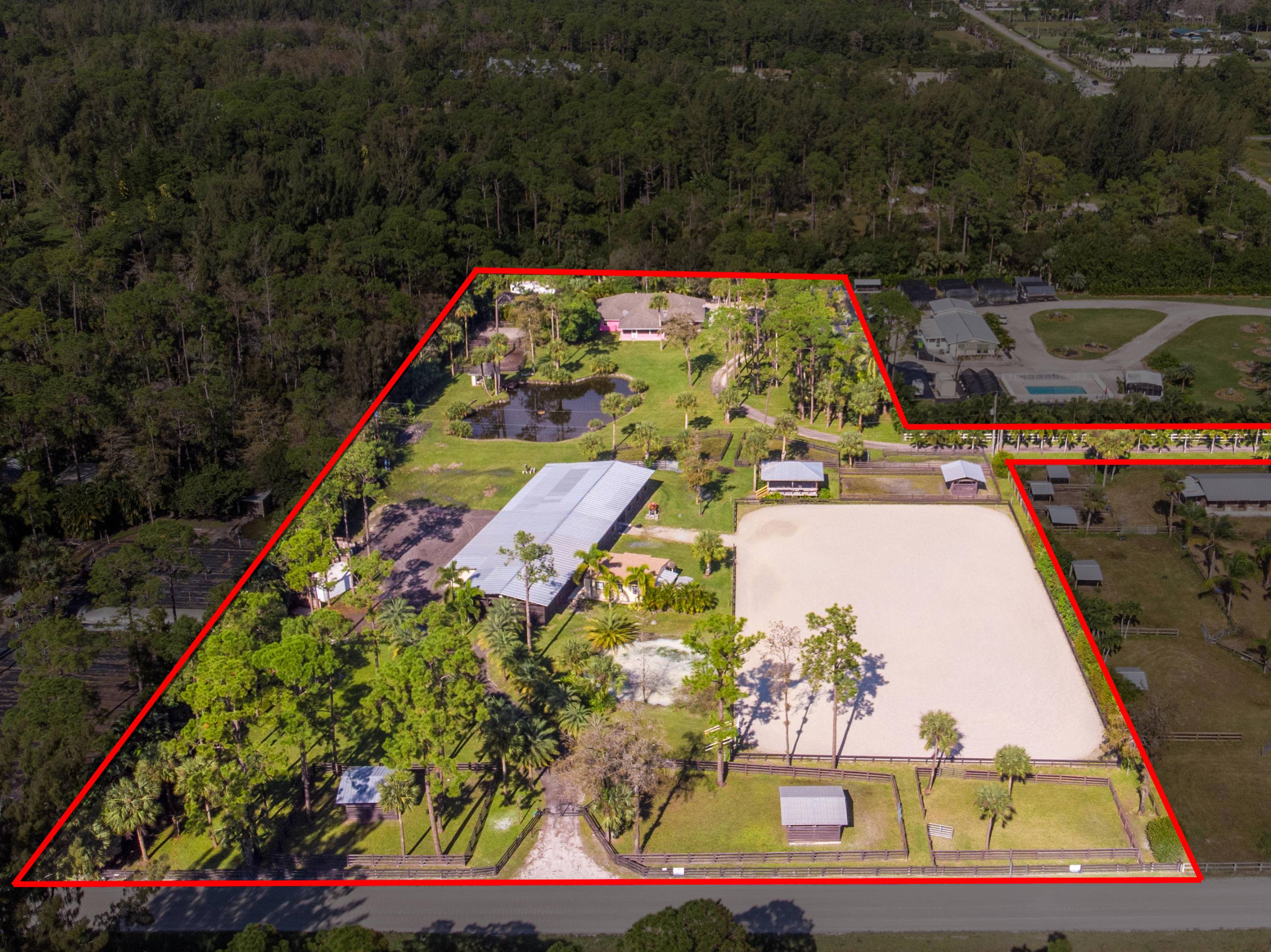 TURNKEY PROPERTY Lovely working horse friendly farm, Greatly located, just a short drive to the horseshow grounds in Wellington !