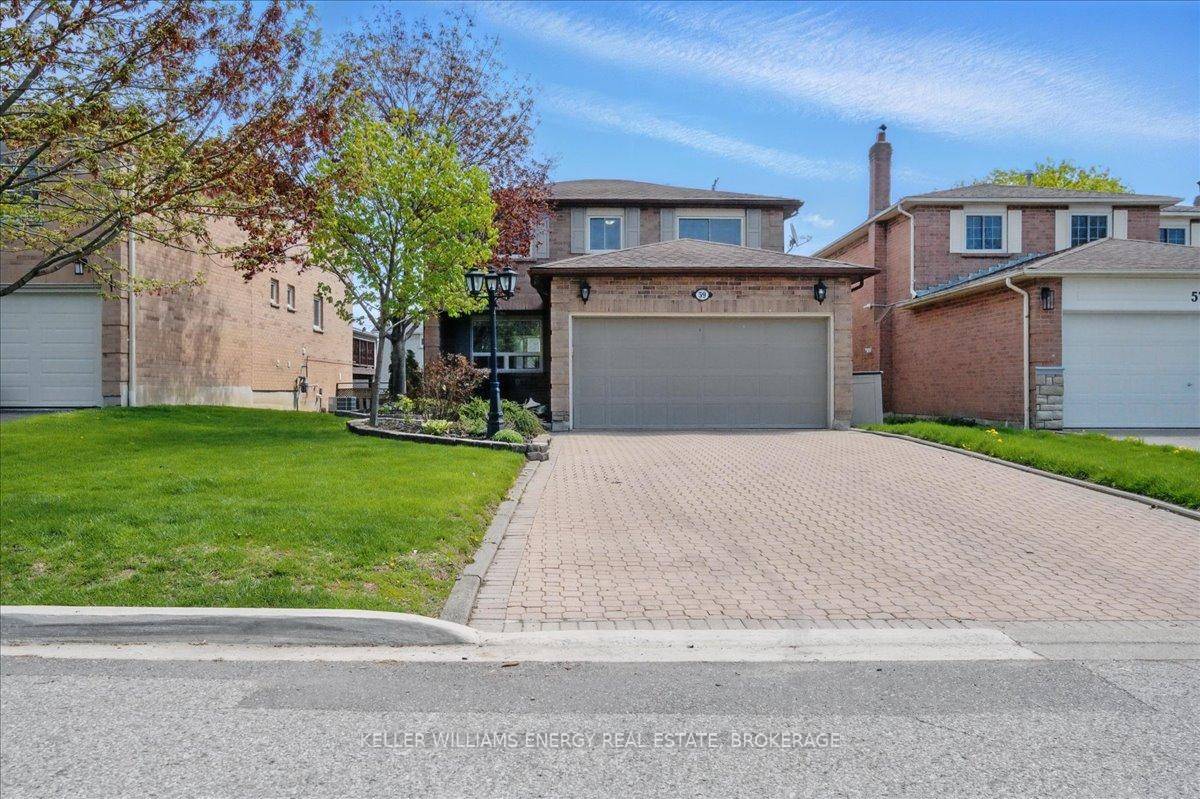 Welcome to 59 Rotherglen Rd N !