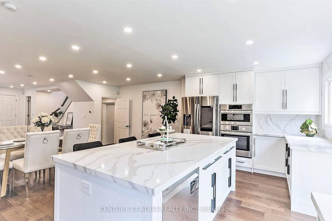 Exquisite Fully Renovated Luxury Home !