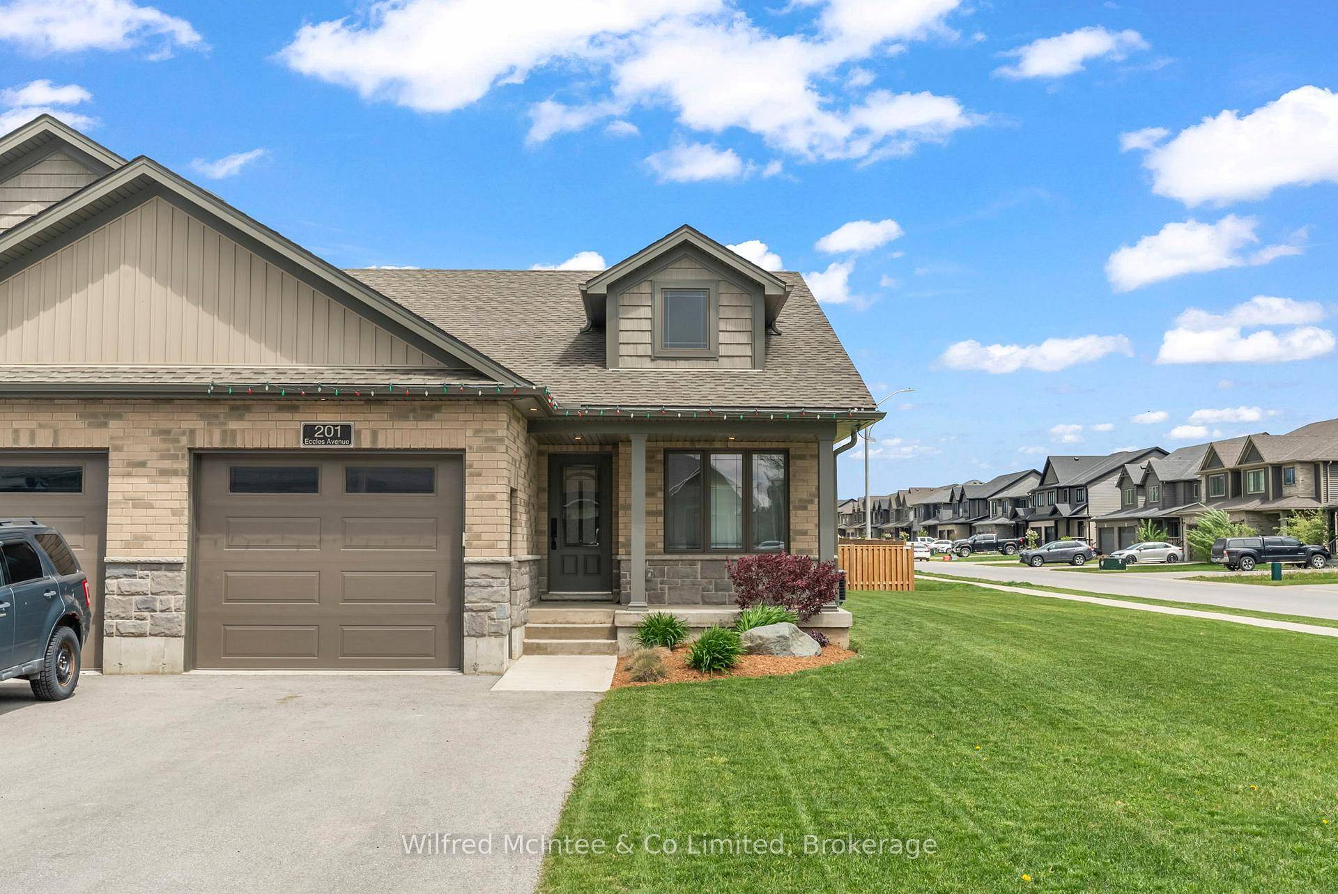 Welcome to this beautifully designed 3 bedroom, 3 bathroom semi detached bungalow, built in 2020 by the reputable Candue Homes.