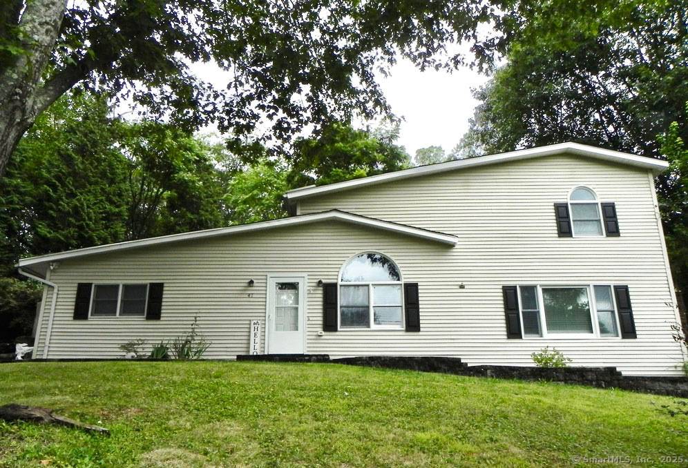 Rare opportunity to live in a Candlewood Lake Community with beach Lake rights.