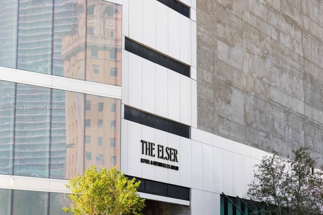 Elser Residences Experience modern luxury living in the Heart of Downtown Miami.