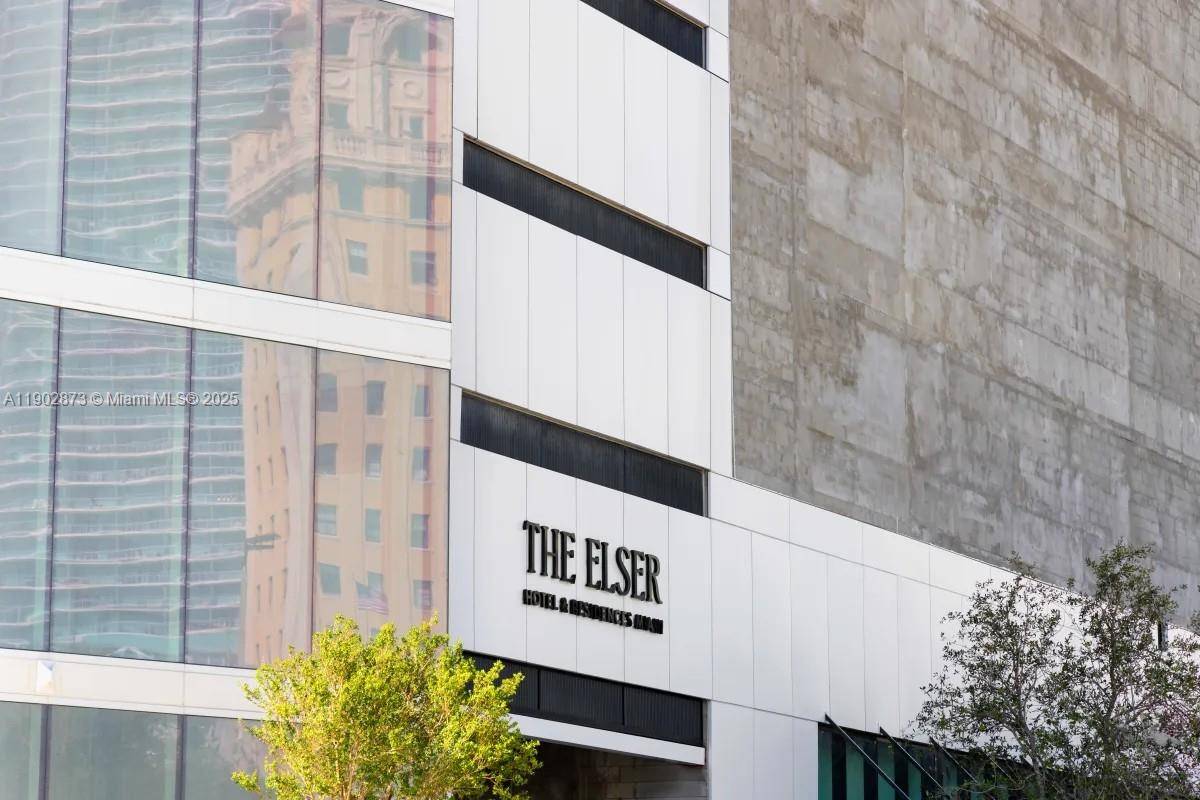 Elser Residences Experience modern luxury living at Elser Residences, ideally located in the heart of Downtown Miami.