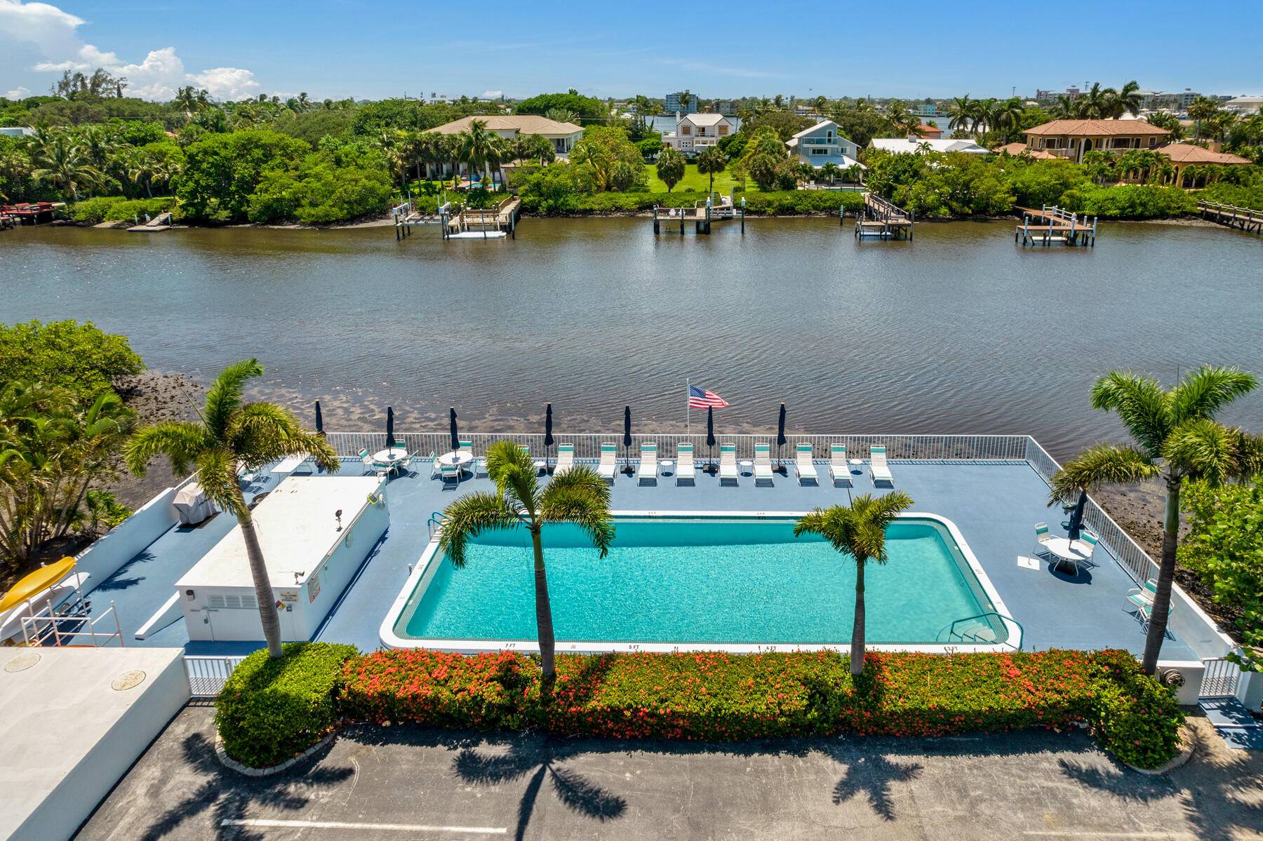 Live by the water ! This beautiful, charming 55 community on the Intracoastal on the water, across from the Ocean and Beaches.