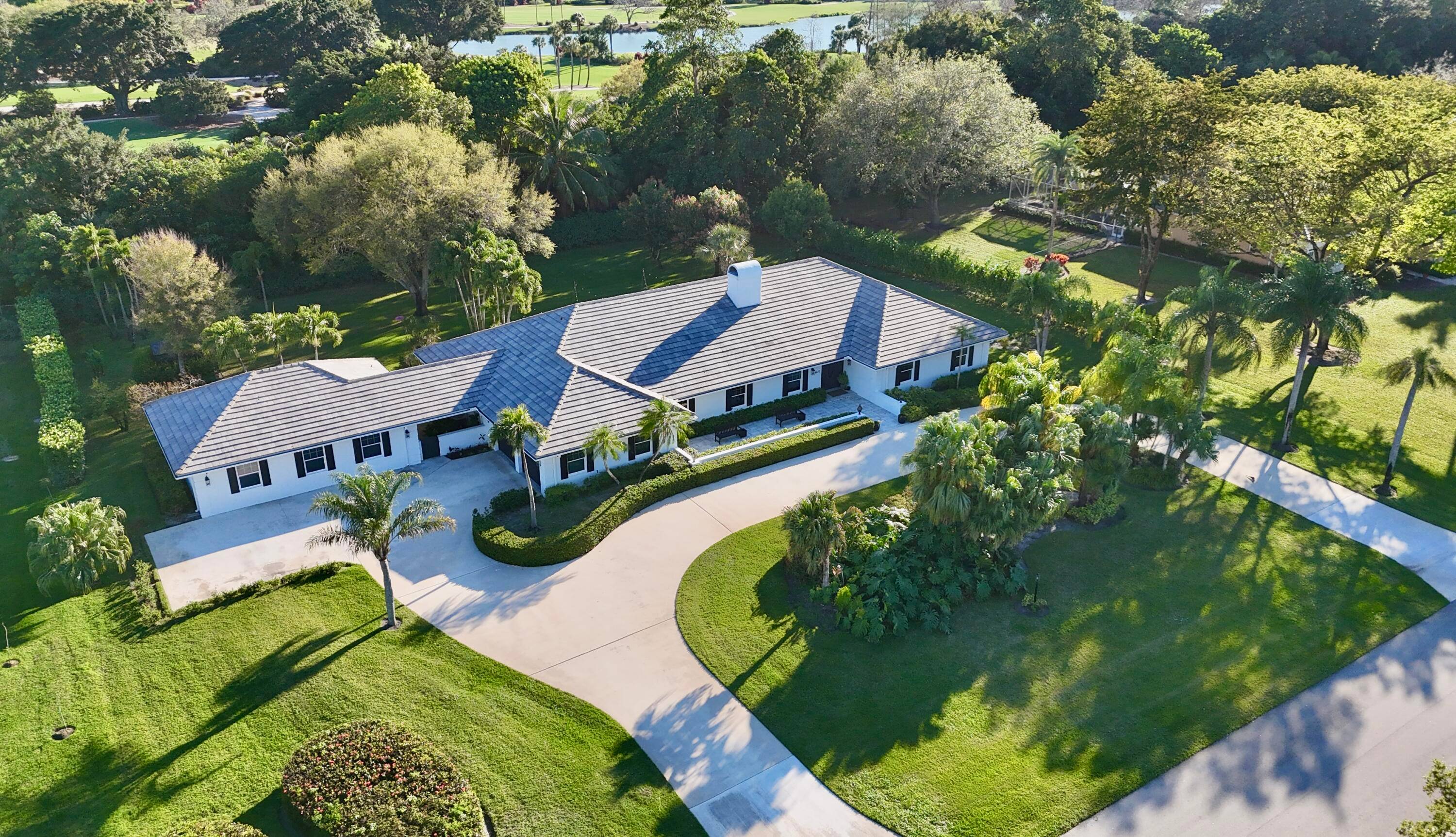Welcome to your Dream Home in Banyan Estates !