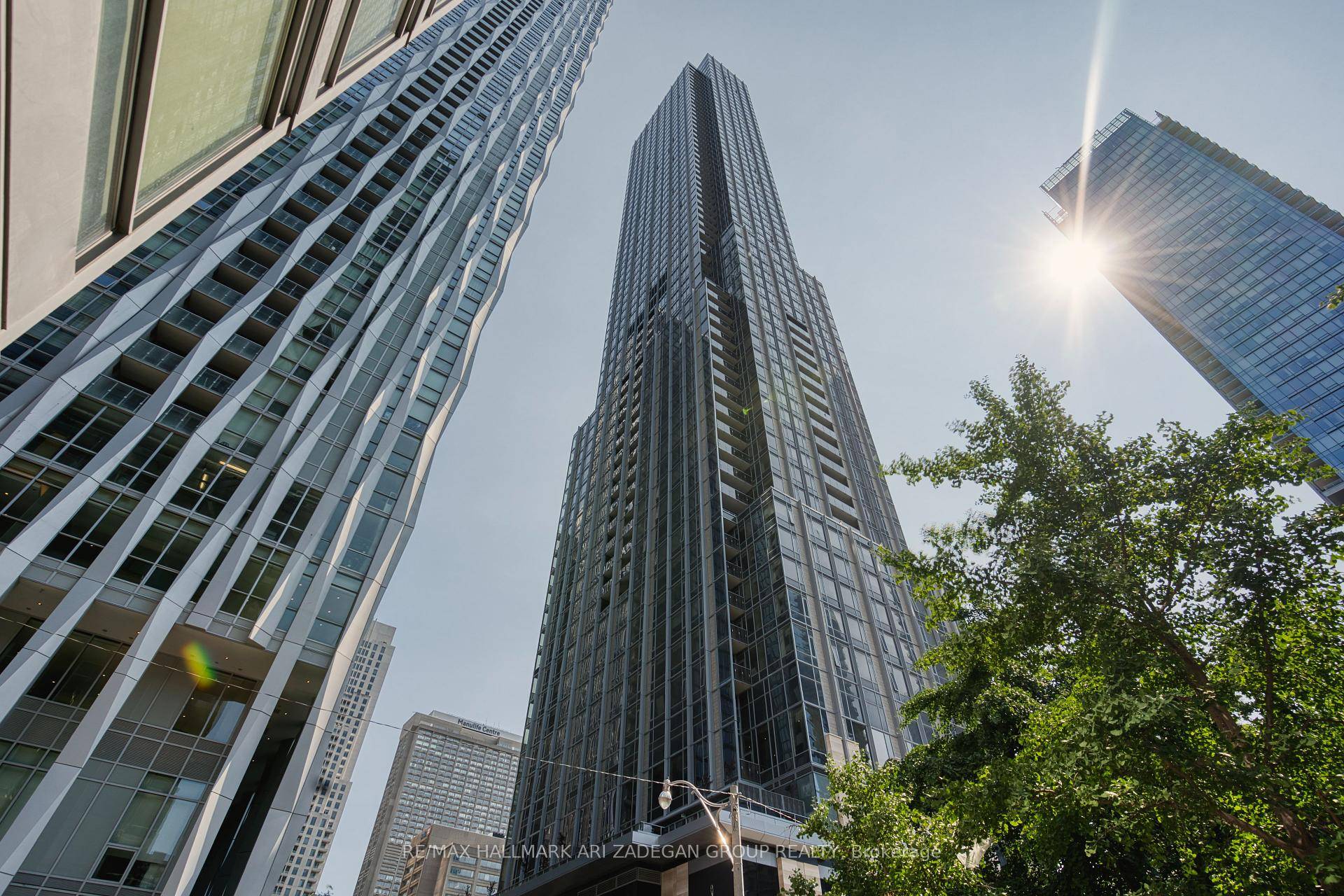 Welcome to 11 Yorkville, a brand new, never lived in 2 bedroom, 1 bathroom suite, offering east facing views.