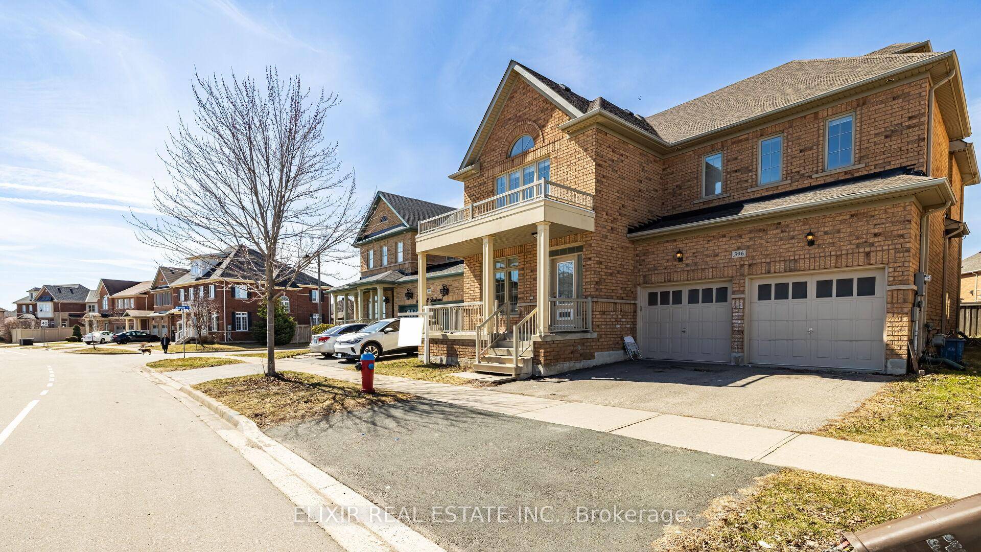 In Milton's desirable Scott neighborhood this beautifully maintained 4 bedroom, 4 bathroom detached home offers nearly 3, 600 sqft of above grade living space, including a versatile third floor loft ...