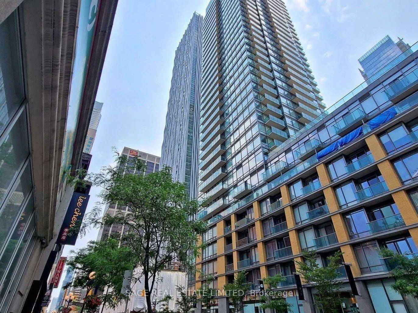 Stylish downtown living in a modern residence set within Toronto's prestigious Yorkville neighbourhood.