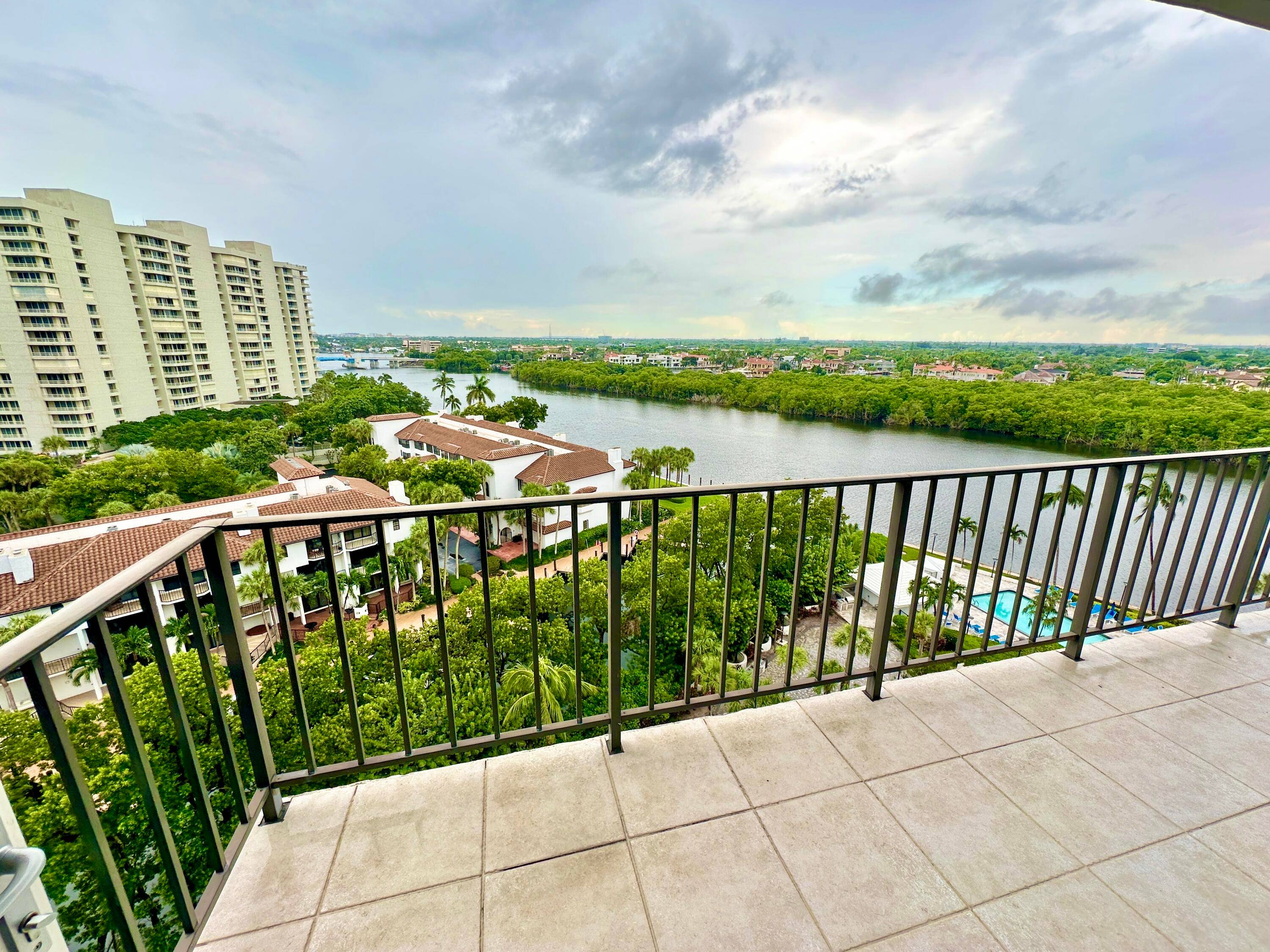 Rare 2 Bedroom 2 Bathroom Corner Unit with Breathtaking Views !
