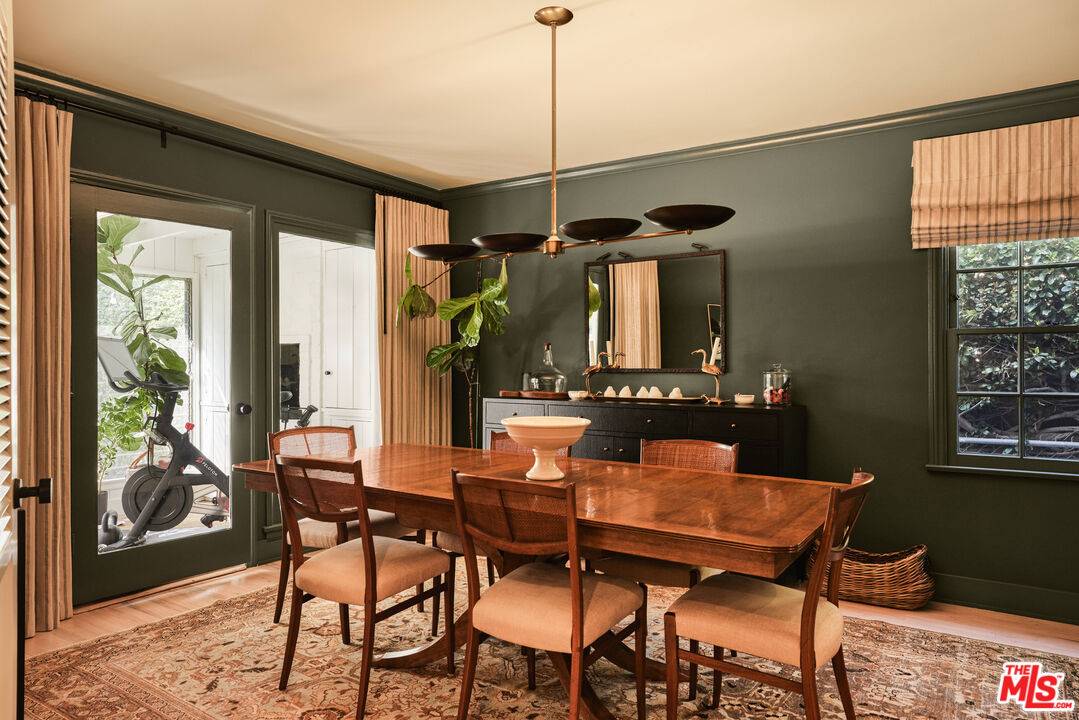 651  S Bundy Dr 3BR Brentwood La