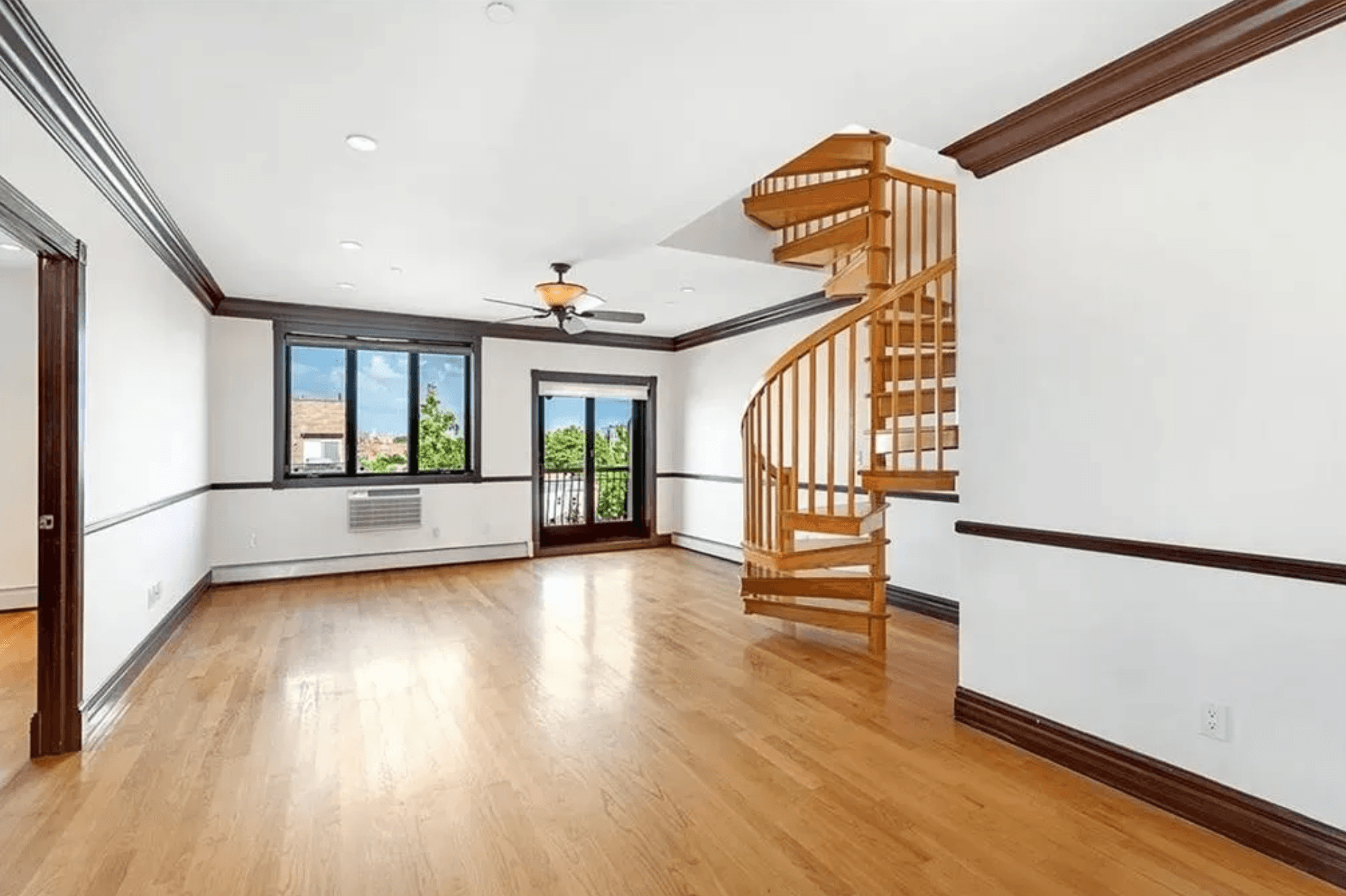 Spacious 3 Bedroom Condo with Private Roof Deck amp ; Parking Welcome to this bright and spacious three bedroom, two bathroom condo offering the perfect blend of comfort and convenience.