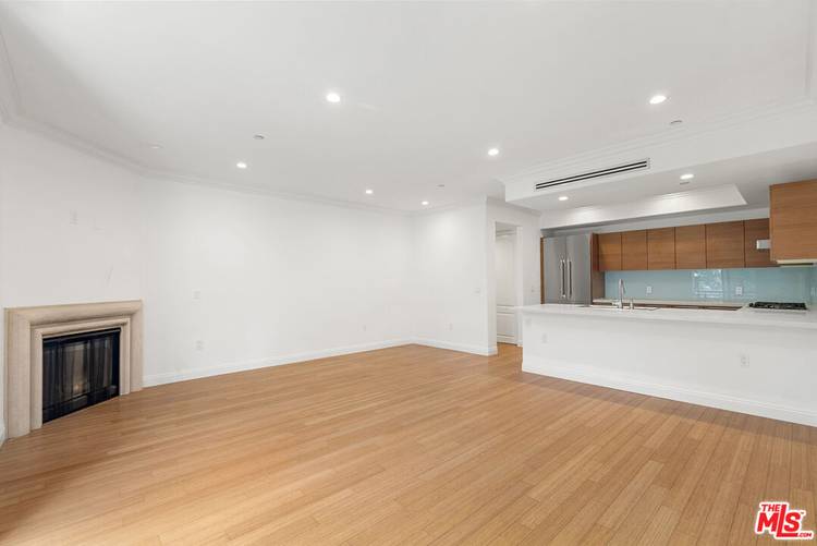 1283   Havenhurst Dr 3BR Hollywood Hills East La