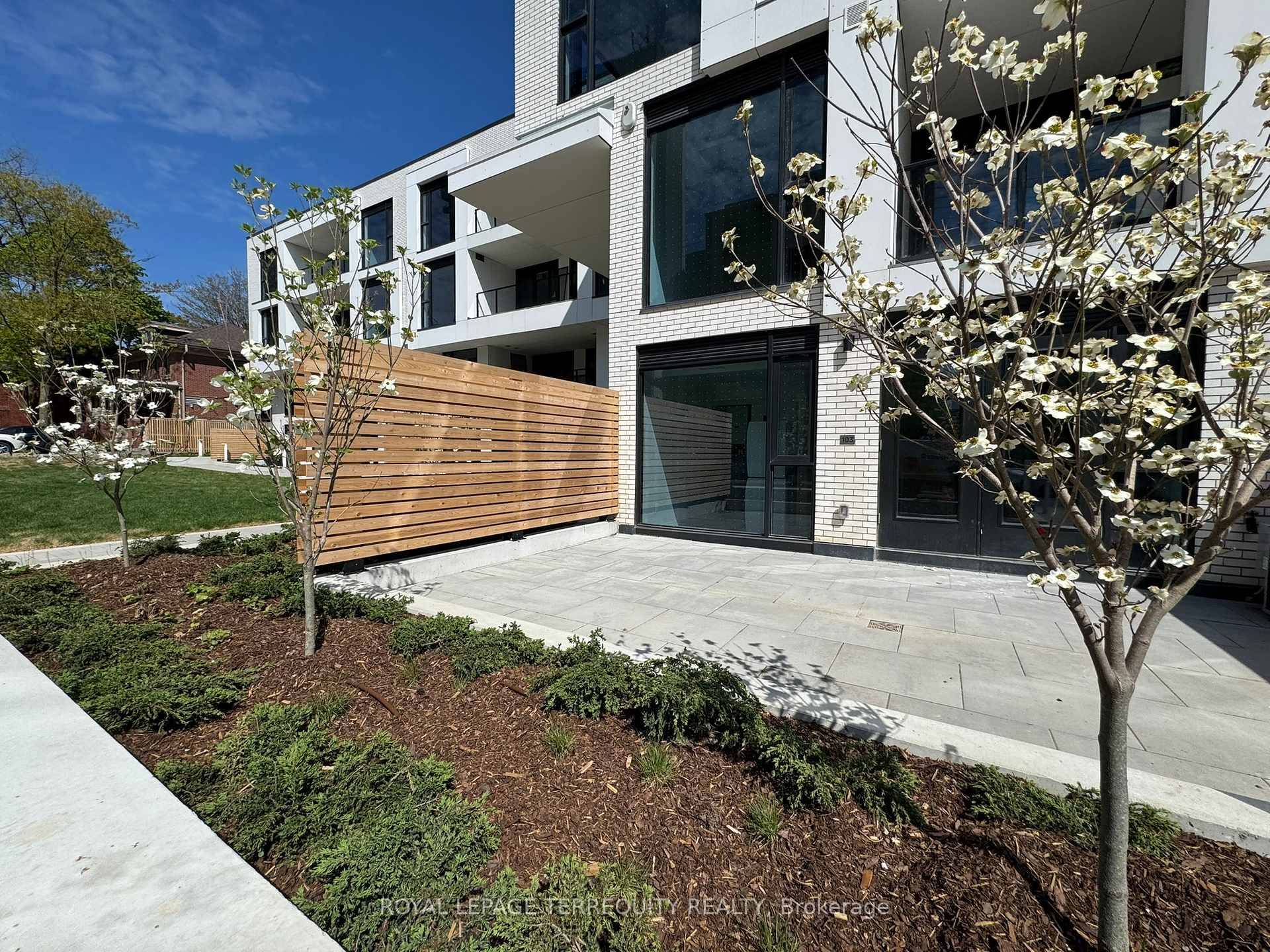 Live Exceptionally at The Residences of Keewatin Park.