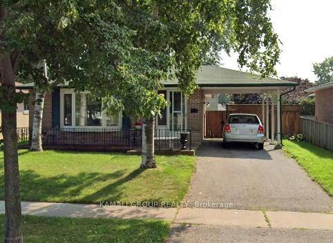 Stunning fully renovated 2 bedroom basement unit with 1 parking !