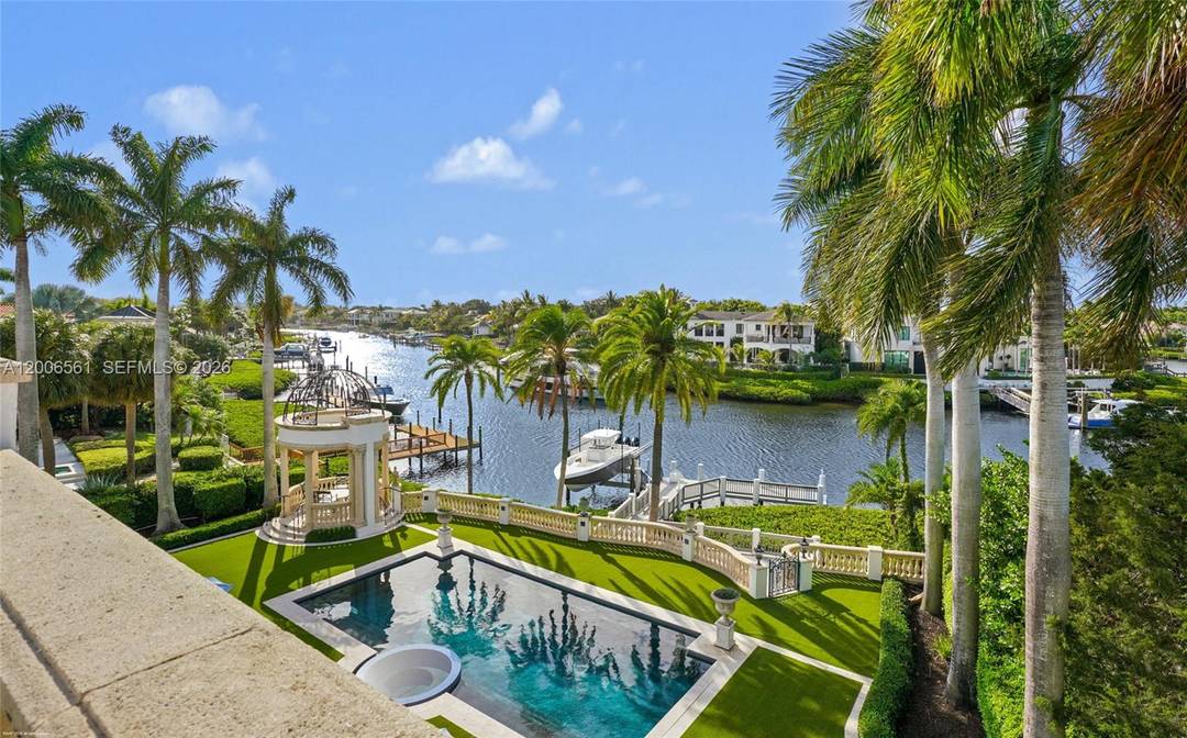 This extraordinary estate at 370 Eagle Drive feels like a Beverly Hills or Palm Beach mansion brought to Admirals Cove.