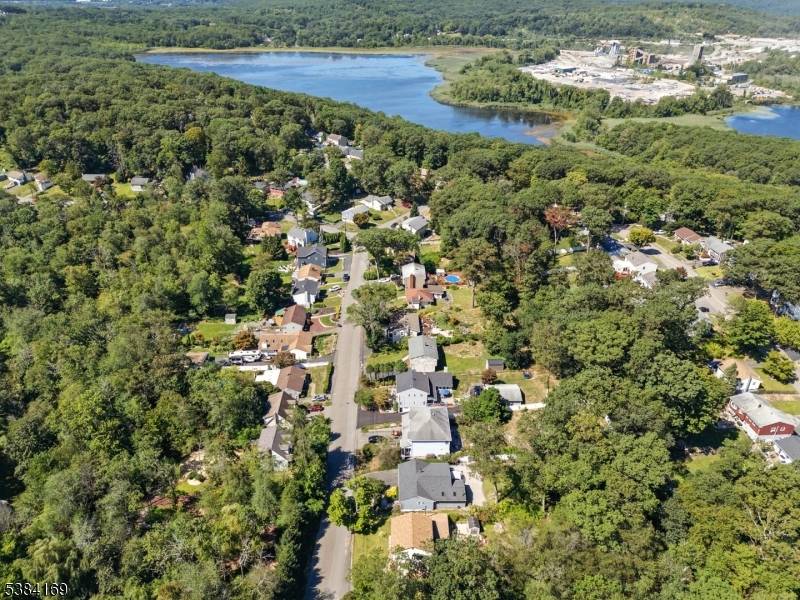 Welcome to Your New Home in White Meadow Lake !