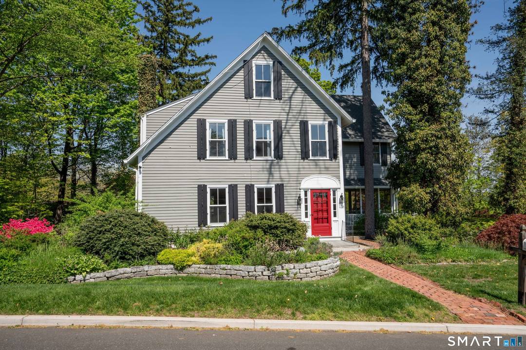 If you ever wanted a very special family home to make memories for years to come, this is the place for you !