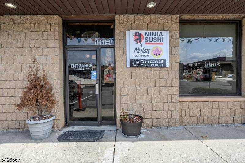 Opportunity is knocking !