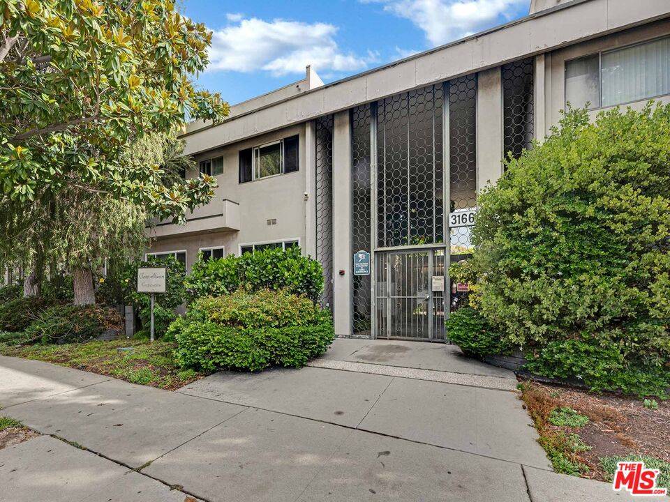3166  S Sepulveda Blvd 2BR La