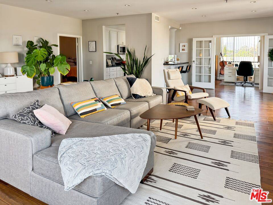 326 Westminster Ave 2BR La