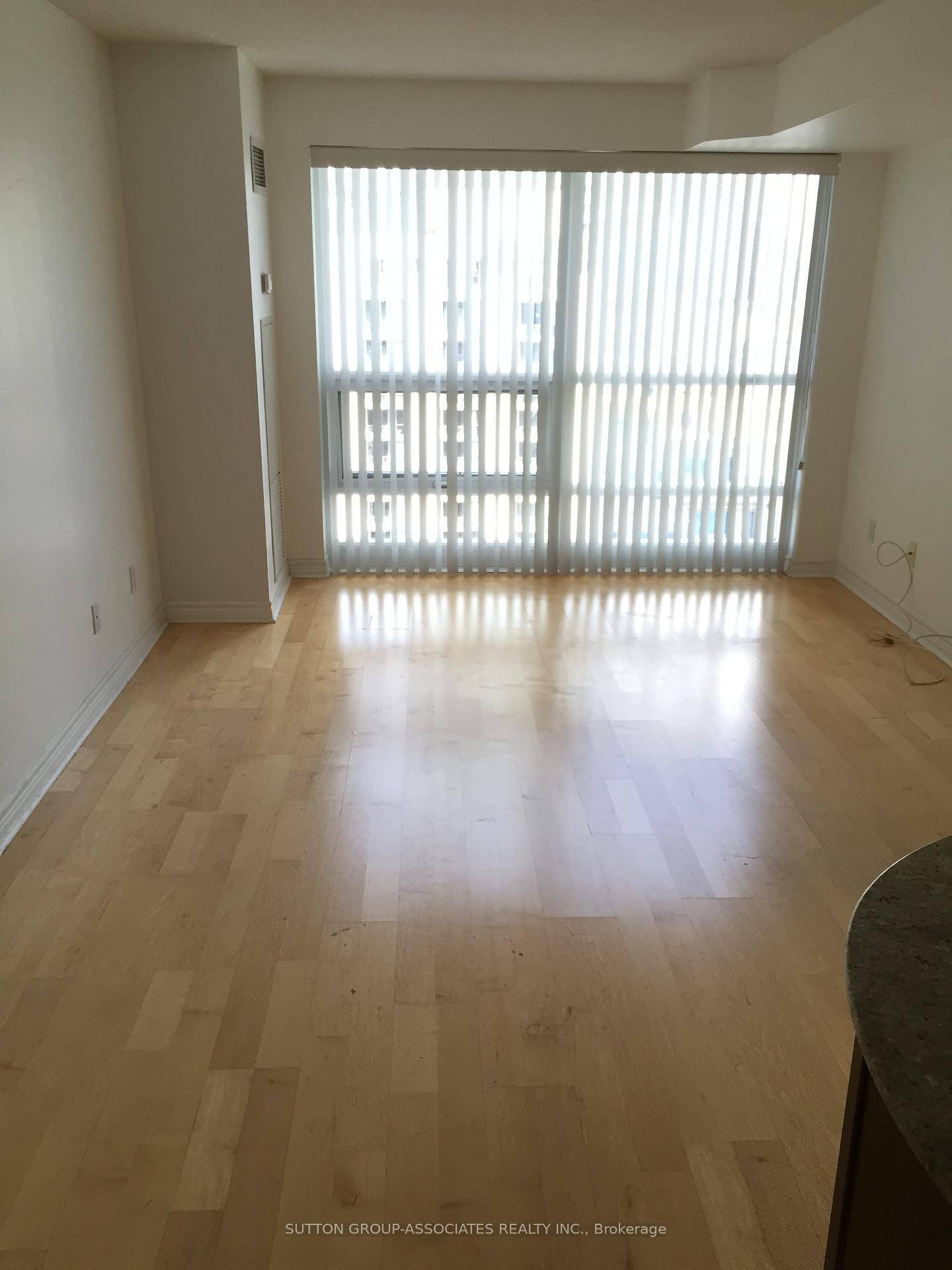 Welcome to Suite 1914 the perfect blend of form and function !