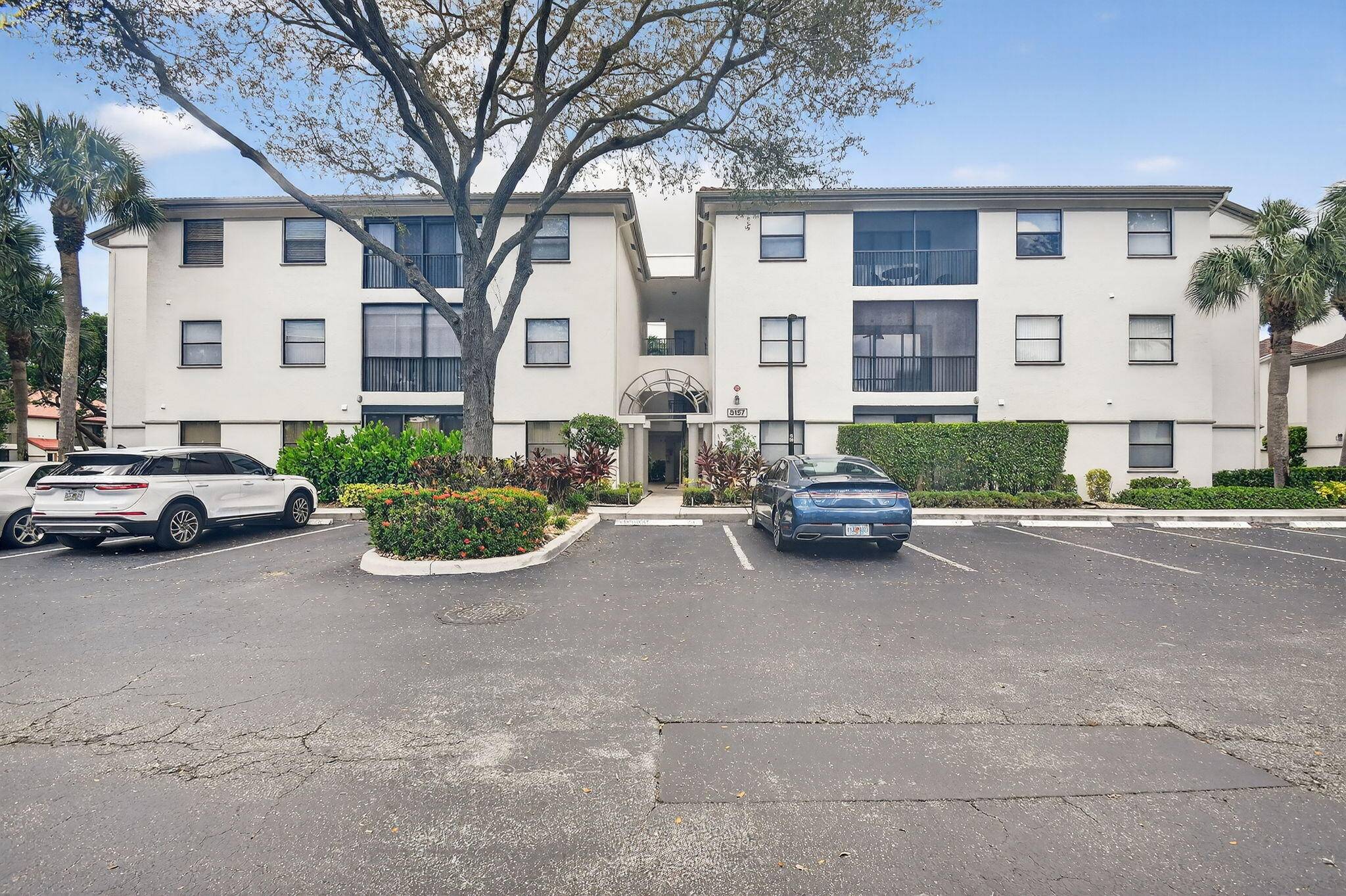 5157 Floria Way Condo Palm Beach