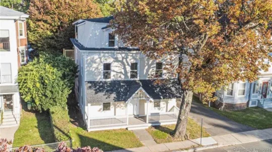 Seize this rare opportunity to invest in an exceptional multifamily property located in the thriving Parkville Neighborhood of Hartford.
