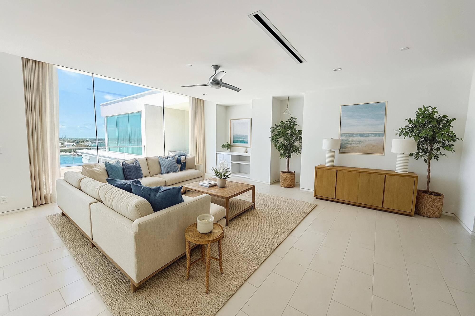 ONE OCEAN Condo New-Providence