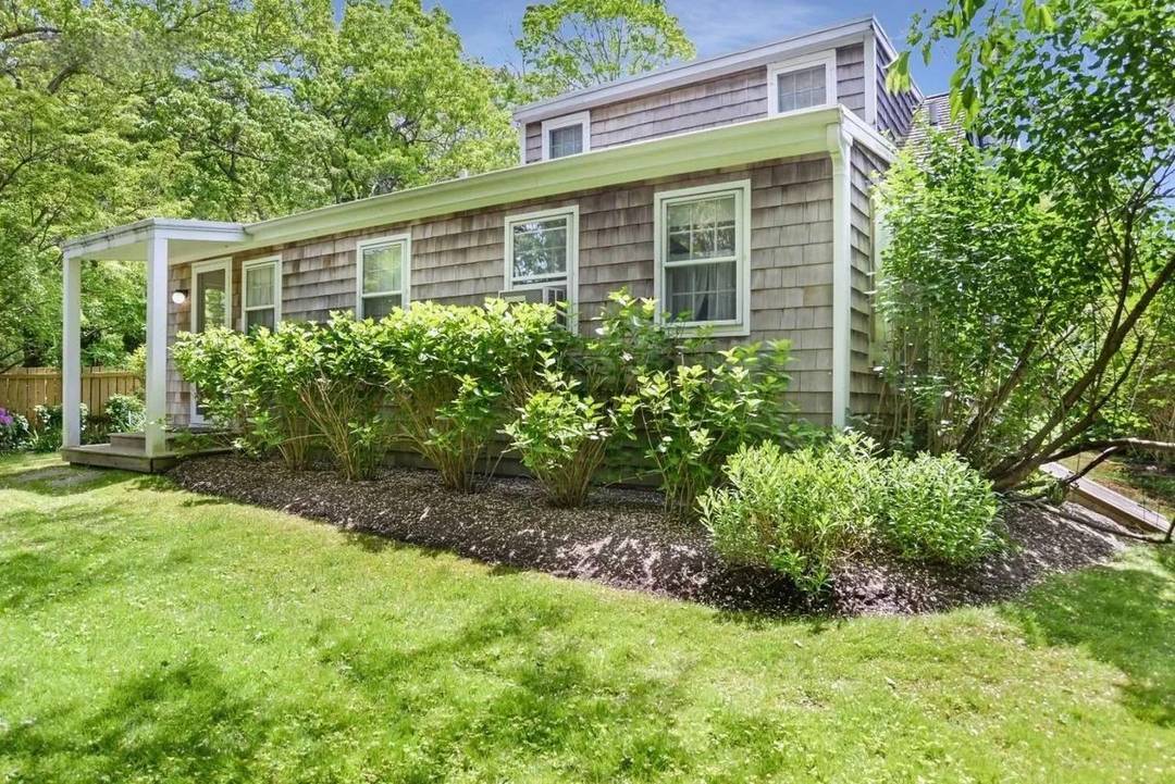 Charming Historic Cottage in East Hampton