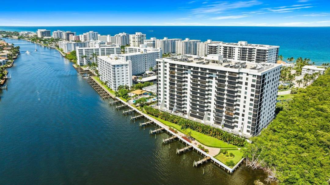 RESORT STYLE, BEACH LIVING !