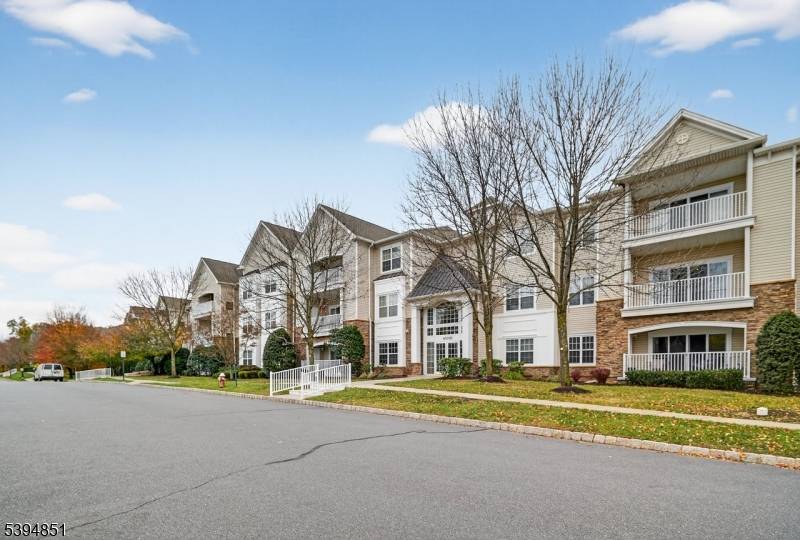 ALL DONE ! 2020 Wide plank hardwood floors in Entry, LR, DR, Den hallways neutral paint.