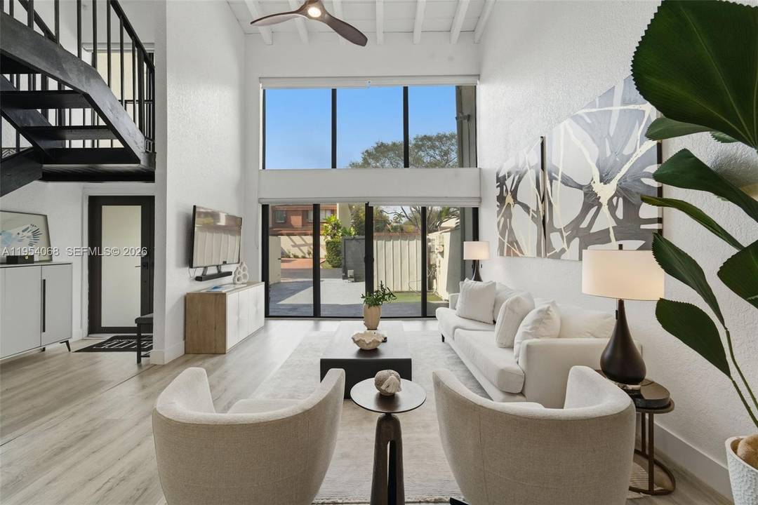 Beautifully remodeled townhouse in desirable Kendall Town !