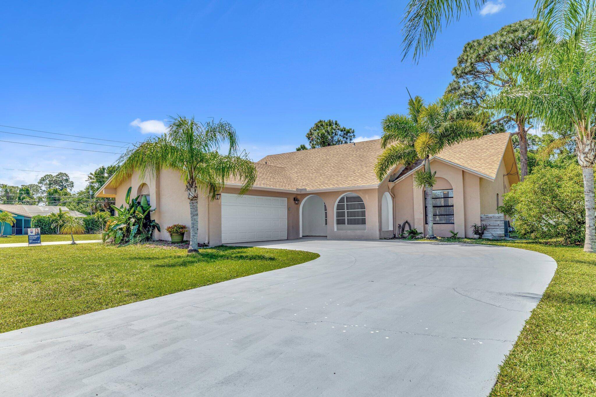 Step into the ease of Florida living with this lovingly maintained 3 bedroom, 2 bathroom CBS home, perfectly positioned on a spacious 0.
