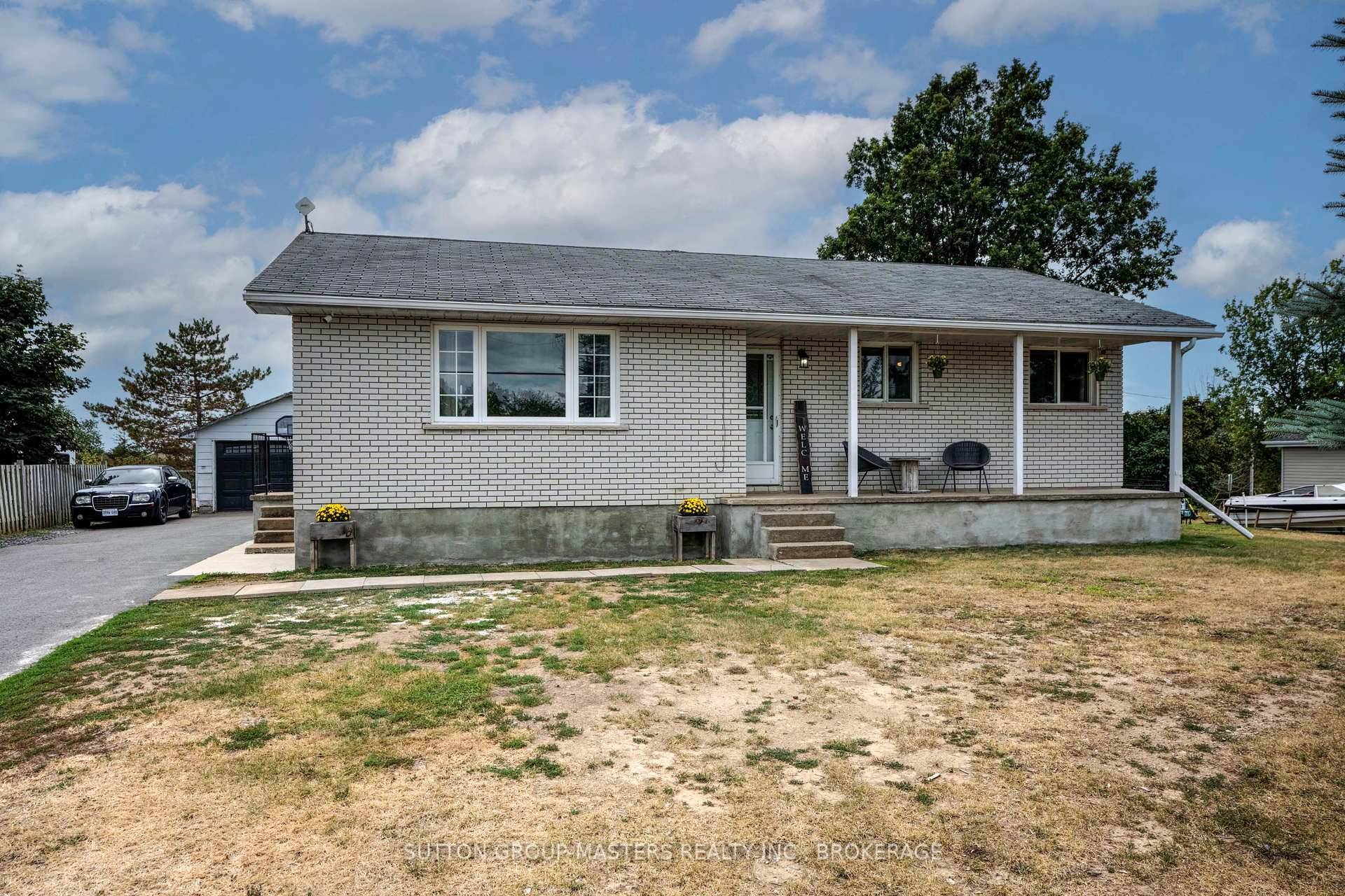 Country Living Close to the City !