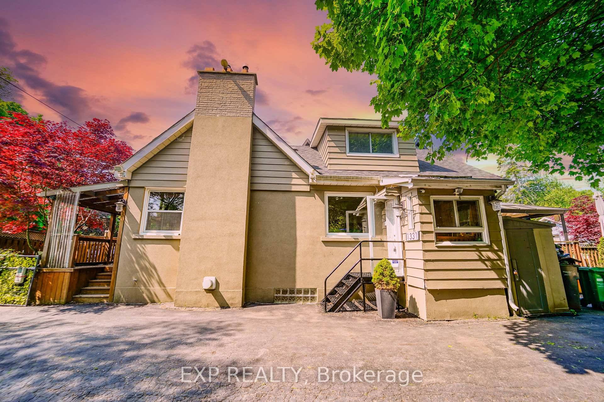 Endless possibilities for end users, developers investors this home appeals to all !