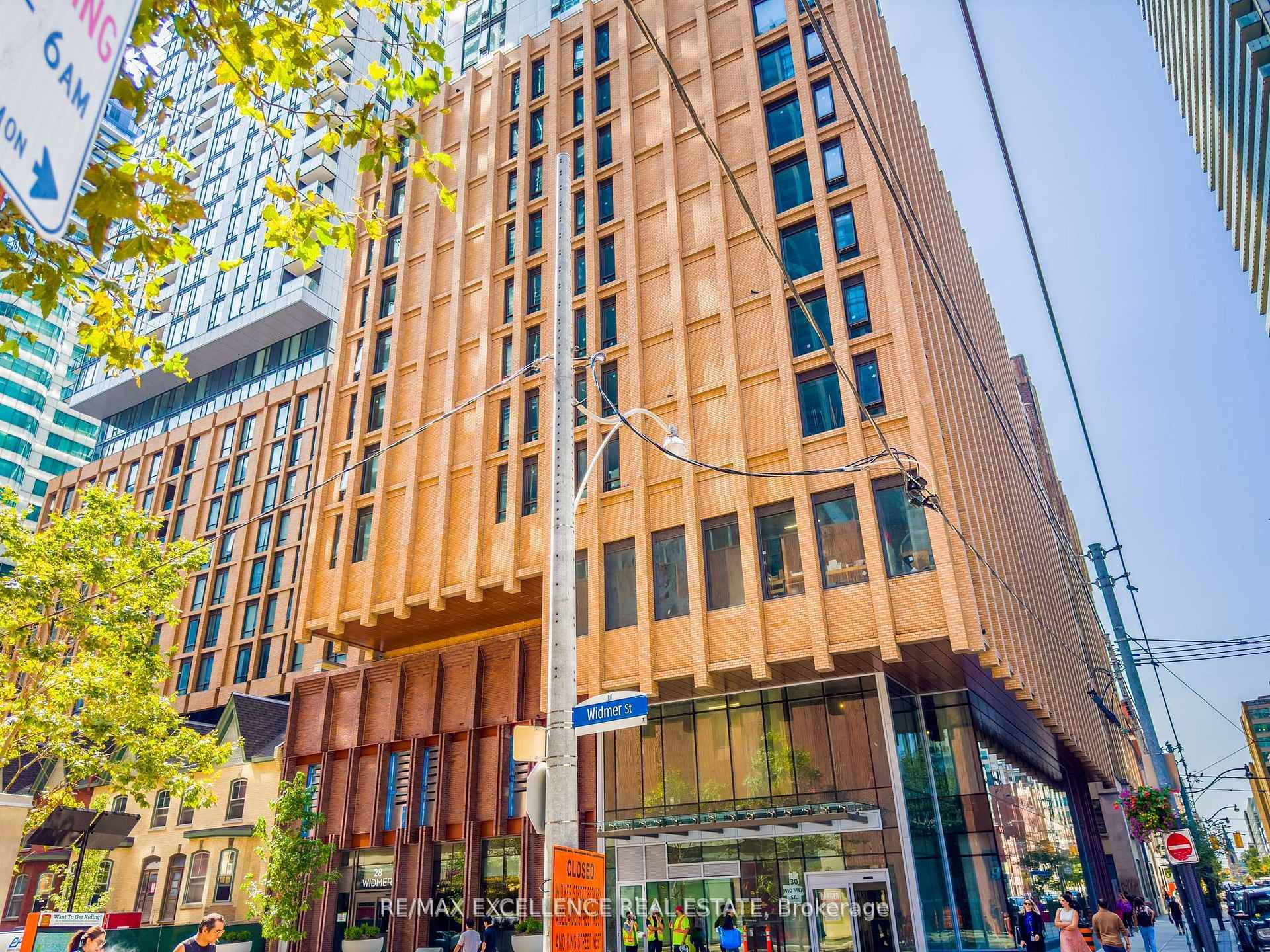 1 Bed Den Condo in Toronto's Theatre District !