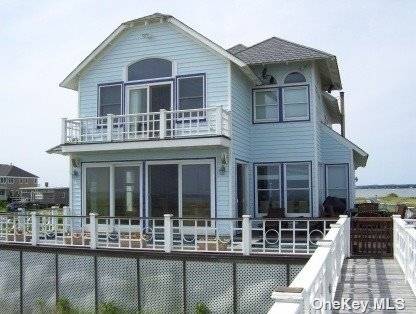 Great Spot Ocean Front House in Westhampton Dunes on Dune Road.
