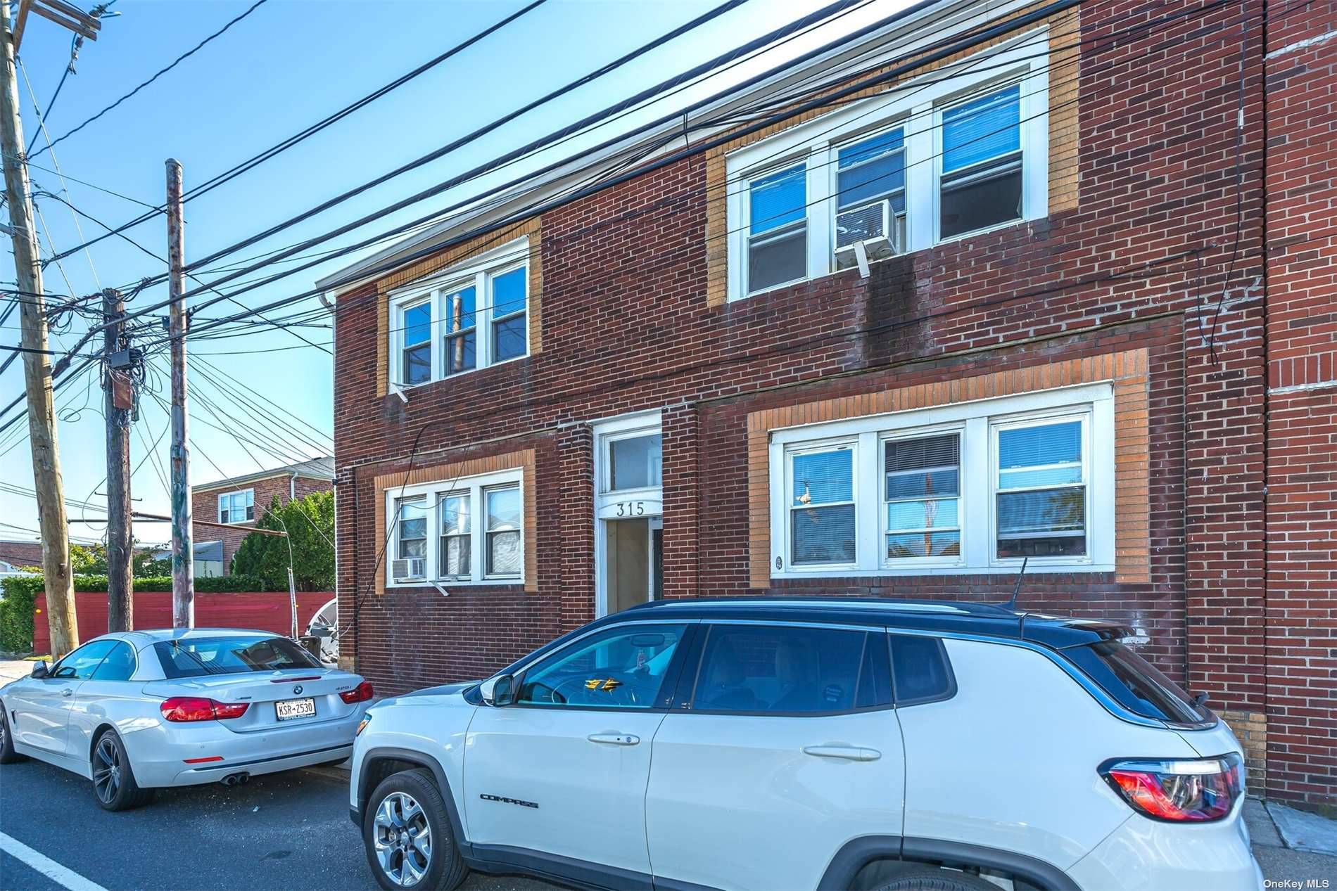 Great 2nd level, 3 bedroom apartment, Newly Renovated, Corner Unit.