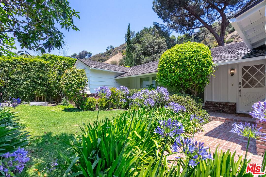 1876   Roscomare Rd 4BR Bel Air La