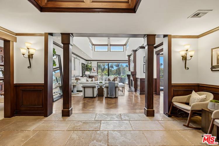 450  N Maple Dr 4BR Beverly Hills Post Office | B.H.P.O. La