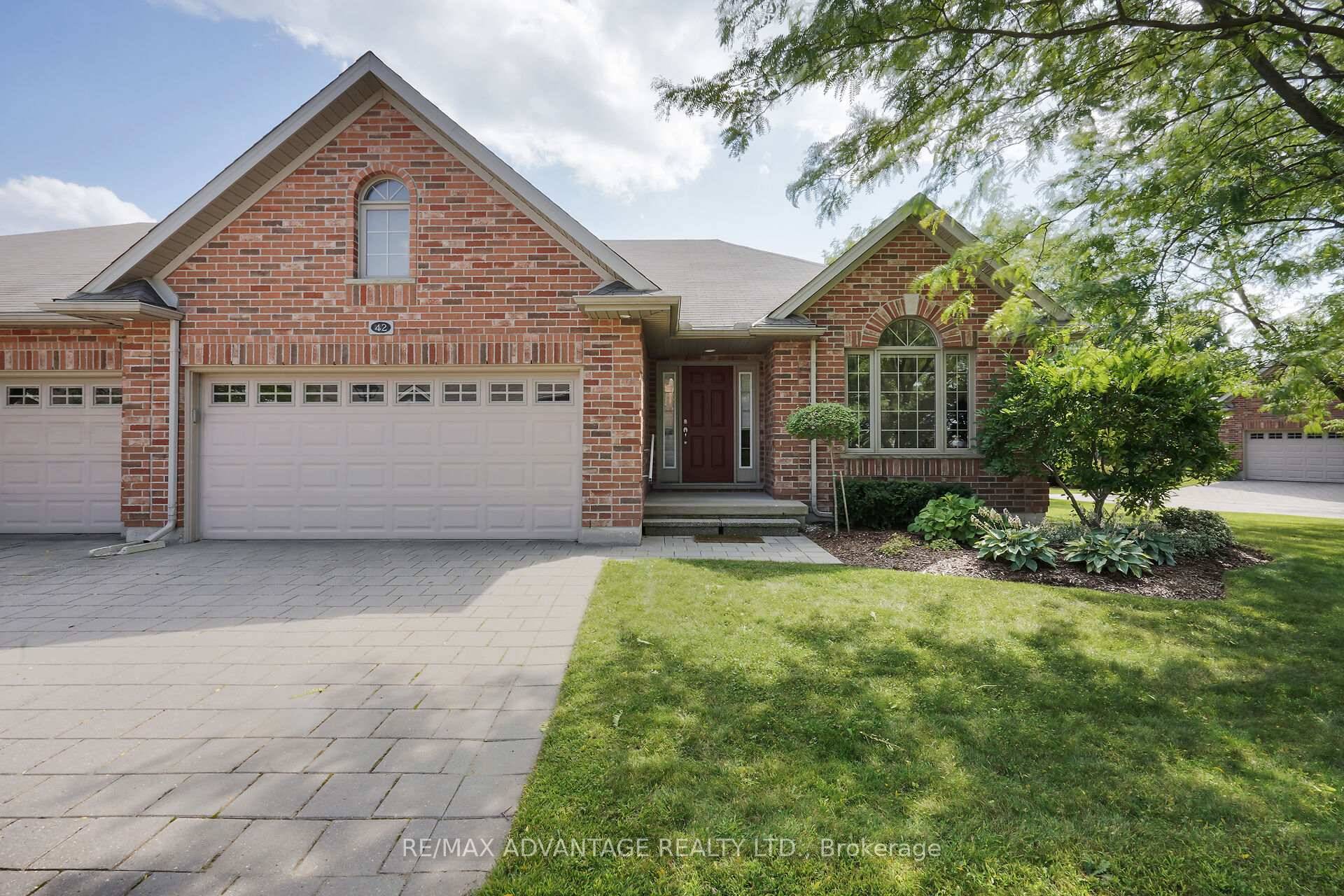Warbler Woods Walk is one of the most desirable locations West London offers for Condo living.