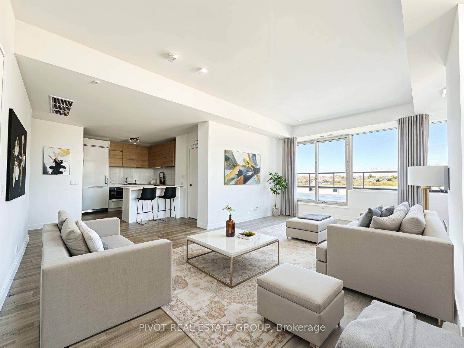 Be the first to live in this stylish 947Sqft 2 BED, 2 BATH Corner Suite with 1 parking included at Queen amp ; Ashbridge !