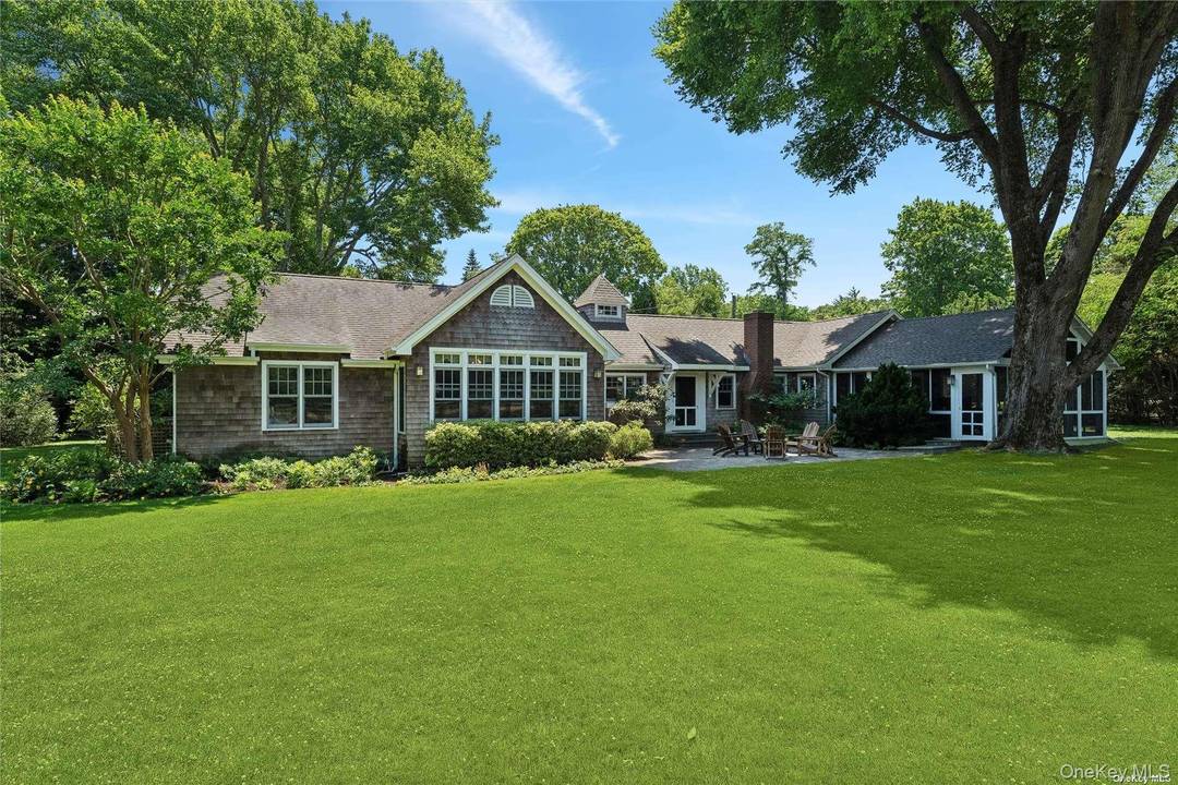 QUIOGUE SUMMER RENTAL AVAILABLE JULY 35k.