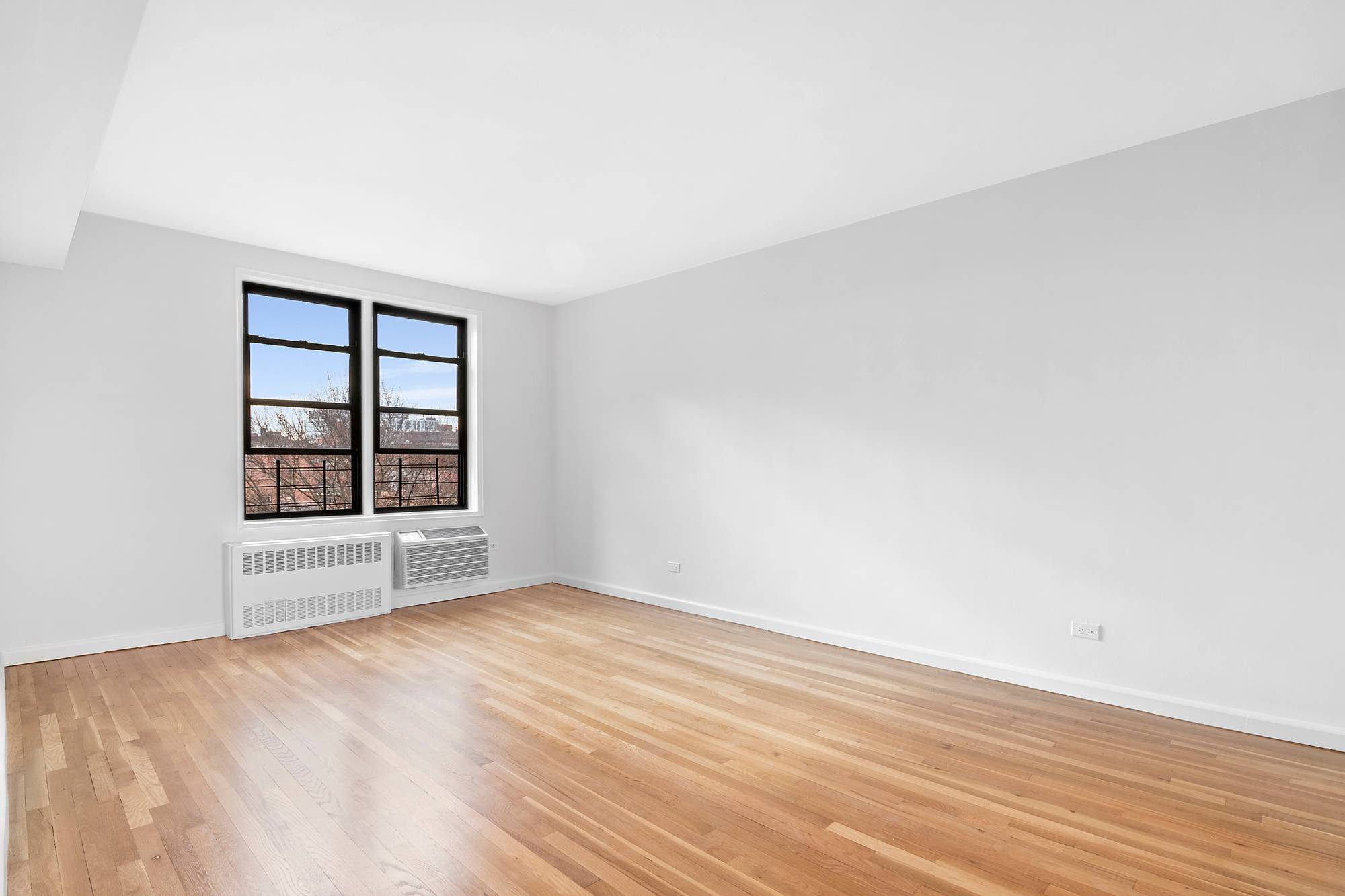 10 1 2021 6PM 7PM SHOWING BY APPOINTMENTS ONLY Back On The Market !