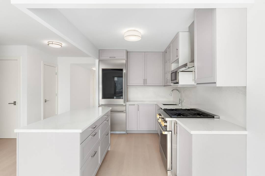 No Board Approval Sponsor Unit in Fully Renovated, Turnkey Condition Apartment 1207 at The Landmark, 300 East 59th Street, is a rare sponsor unit meaning no board approval is needed, ...
