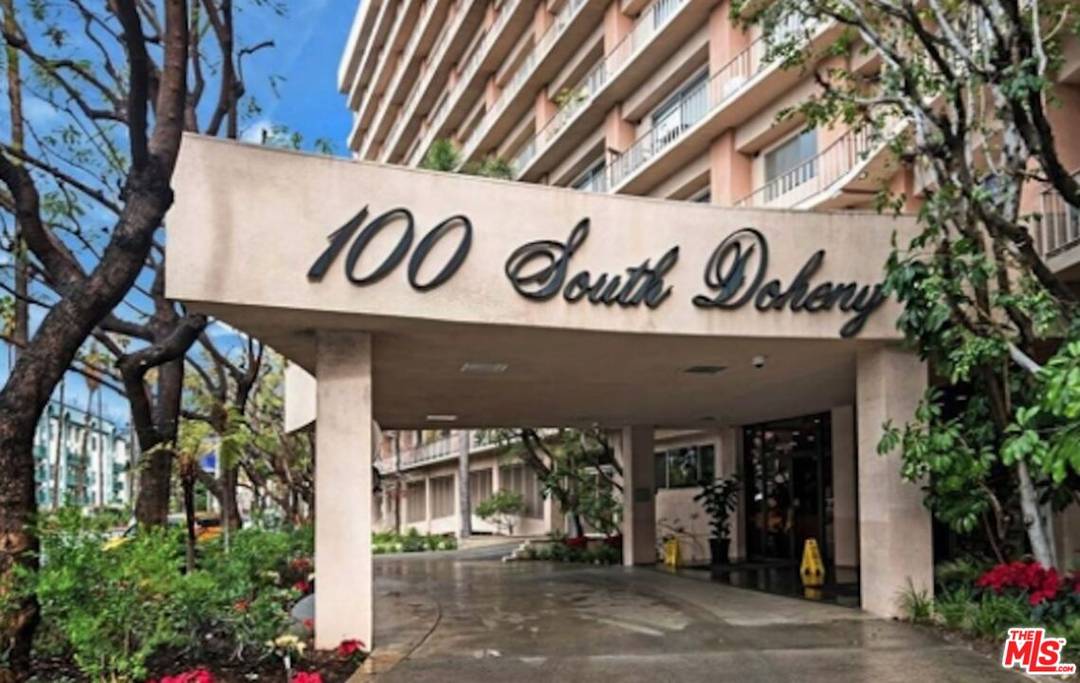 100 S Doheny Dr 2BR Beverly Grove La