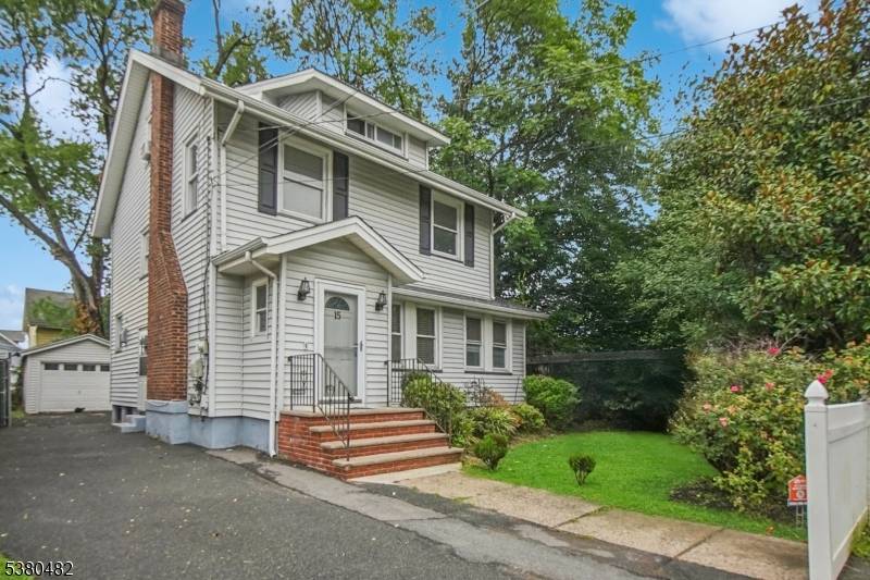 Well maintained 4 bedroom, 1.