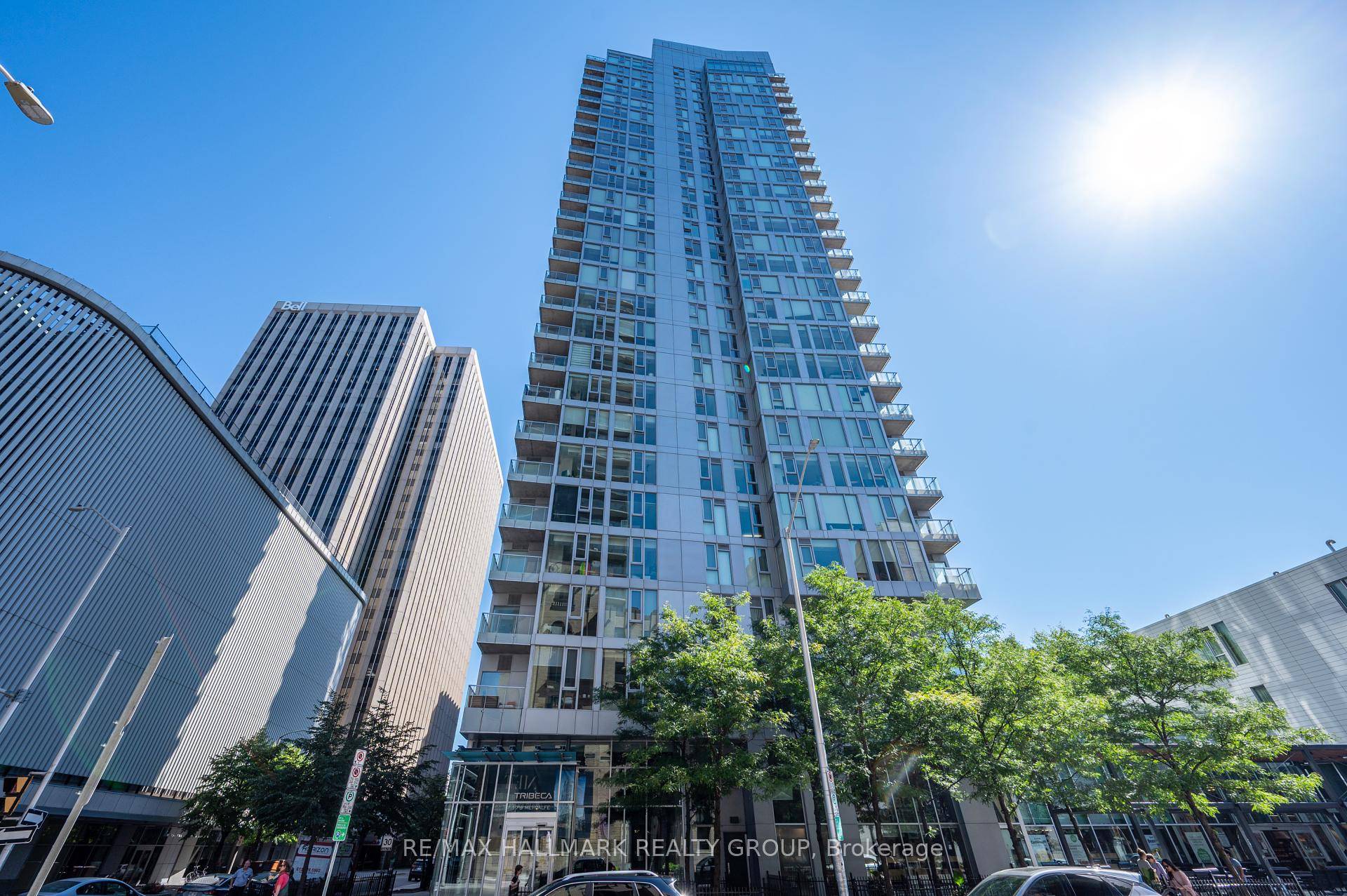 Welcome to The Surrey at Tribeca East !