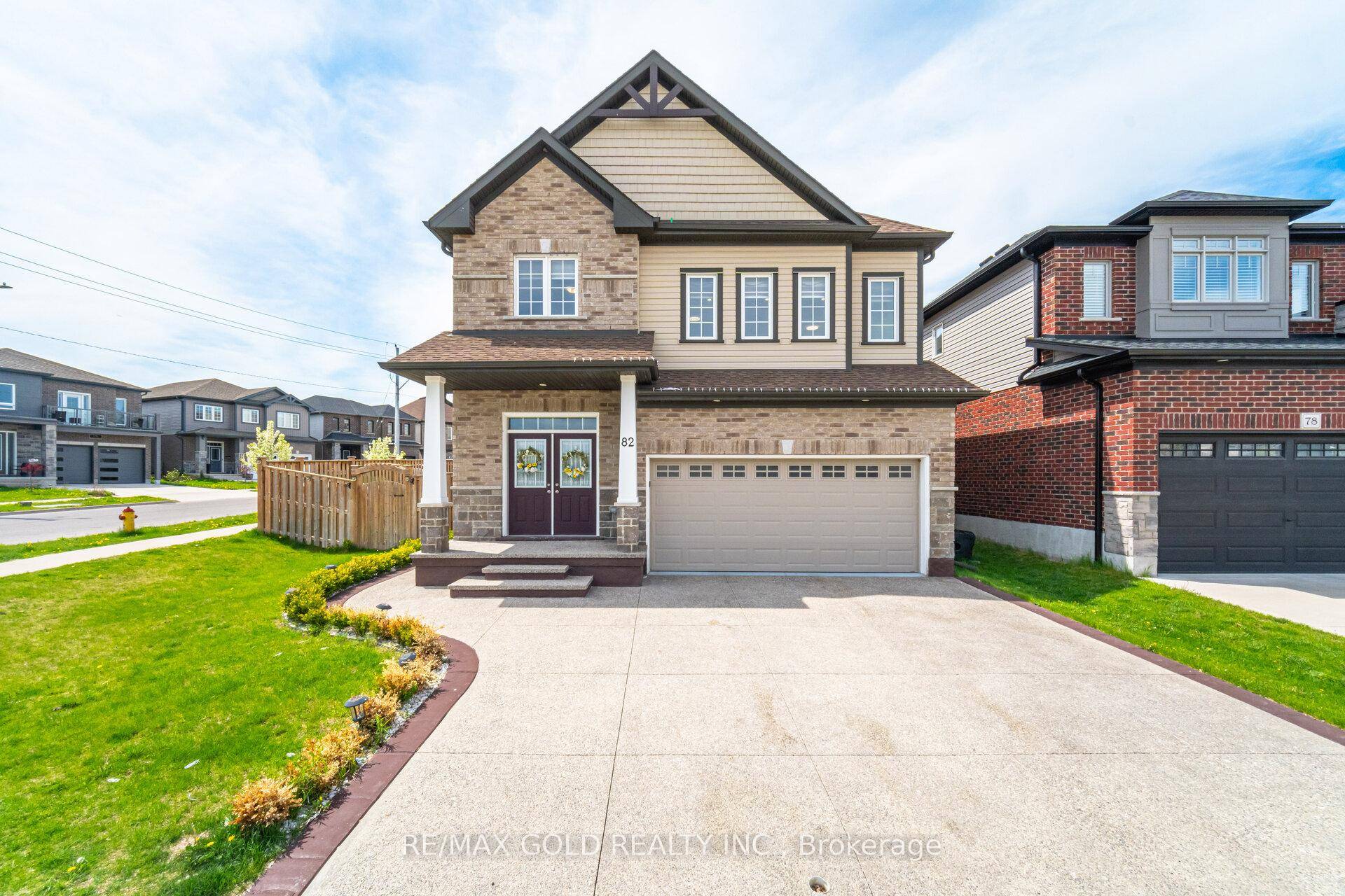 Wow Corner Premium Lot with 4 Bedroom fully detached around 2450 sqft Home in Kitcheners Fastest Growing Community.